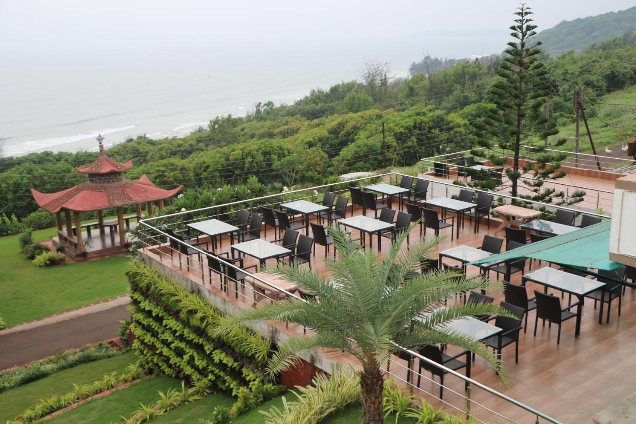 Abhishek Beach Resort And Spa Ganpatipule Exterior foto